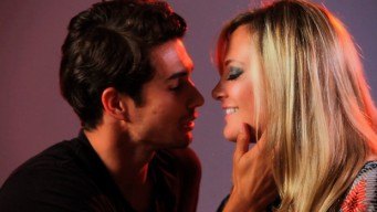 The kissing knife