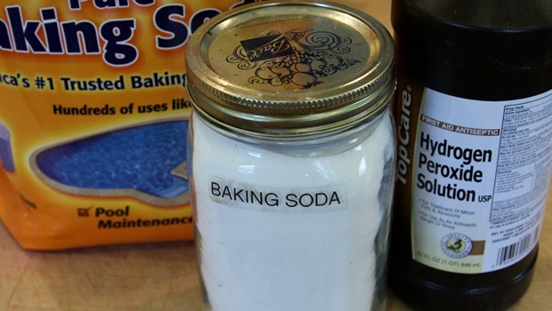baking soda face mask - baking soda and hydrogen peroxide