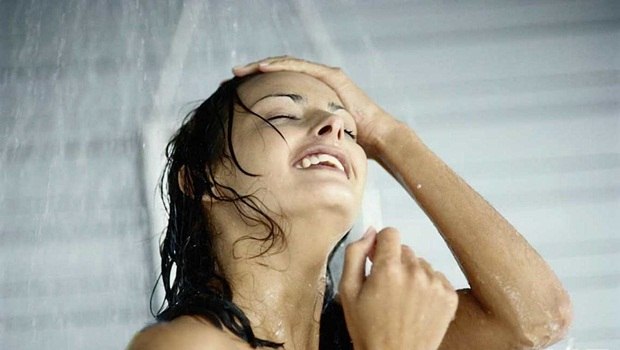 hot shower vs cold shower -boost the metabolism
