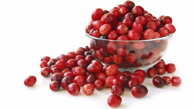 foods for healthy teeth - cranberries