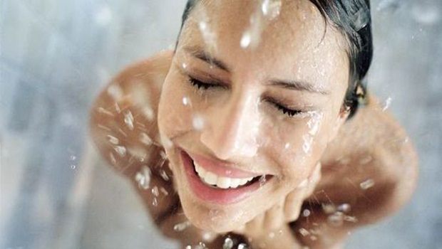 hot shower vs cold shower -energize your body