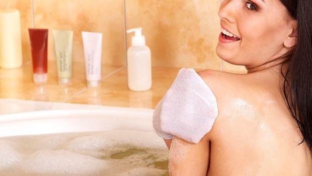 hot shower vs cold shower -healthier skin cells