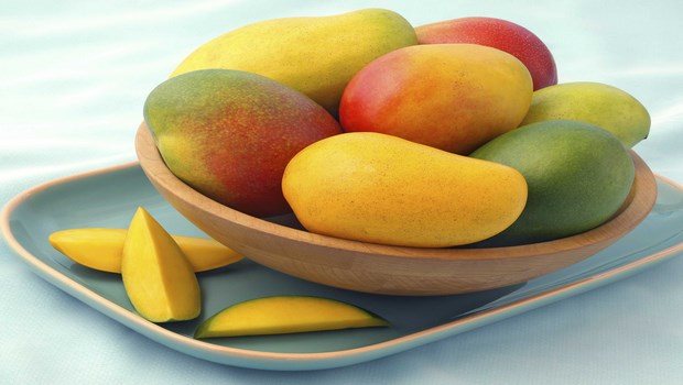 superfoods for hair-mango