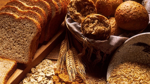 foods that make you look younger - whole grains and fibers