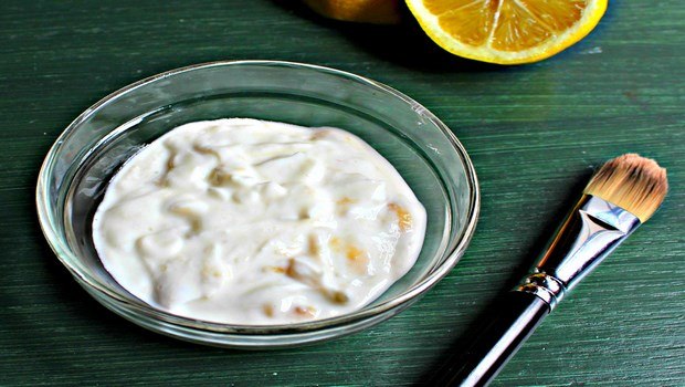 yogurt face mask recipe-yogurt and lemon mask