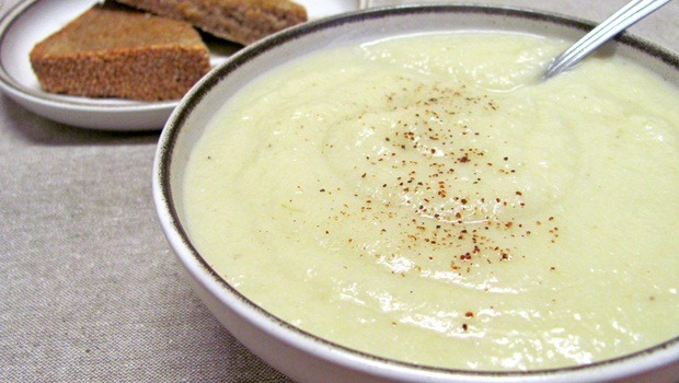 vegetable soup diet - cauliflower soup