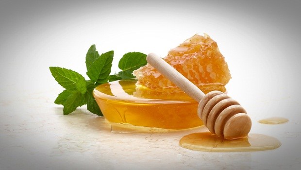 honey face mask for dark spots and scars