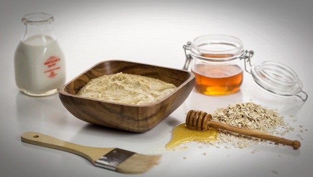 how to get rid of blotchy skin - oatmeal, honey, warm water, milk and olive oil