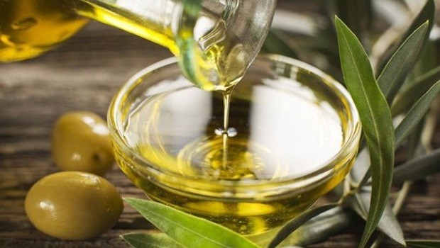 how to make hair thicker - olive oil