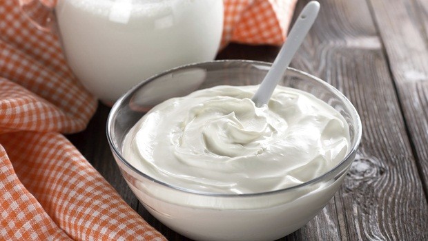 how to get rid of blotchy skin - plain yogurt