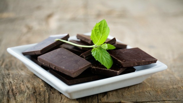 foods for anemia - dark chocolate