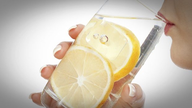 how to fight drowsiness - drink lemon water