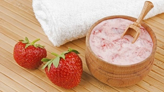 tan removal face pack - milk cream and strawberry face pack