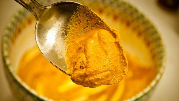 tan removal face pack - turmeric and besan face pack