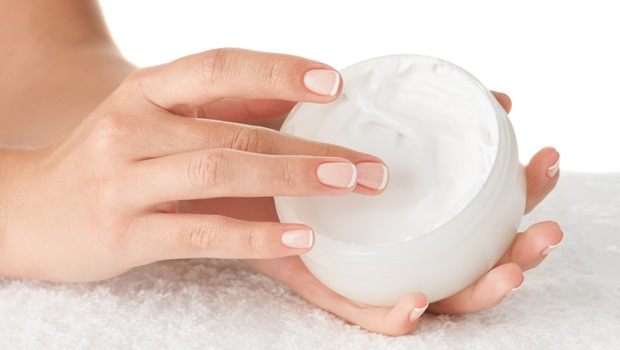 how to reduce cellulite - using skin cream