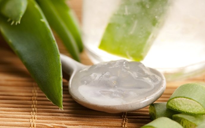 how to cleanse colon - aloe vera gel