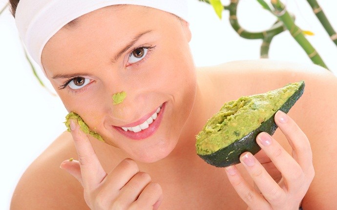 skin tightening face pack - avocado face pack