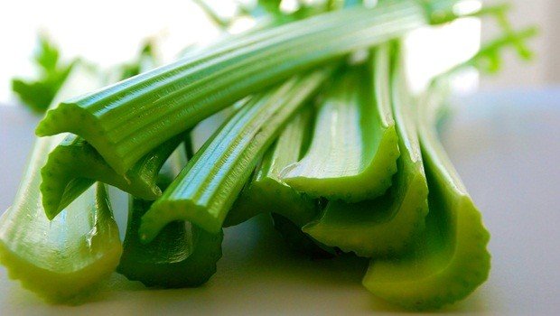 foods to reduce belly fat - celery