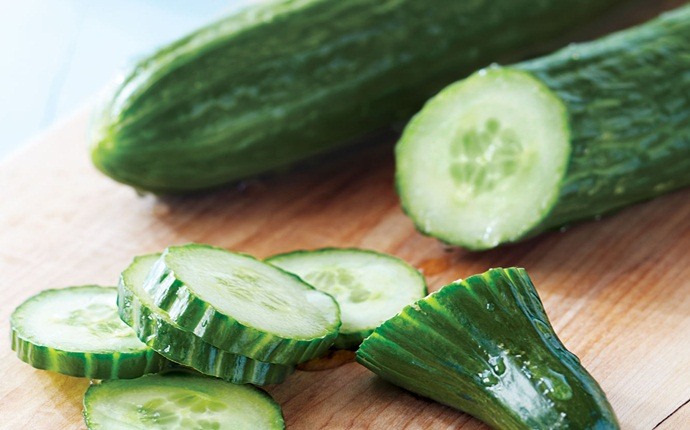 how to get shiny nails - cucumber
