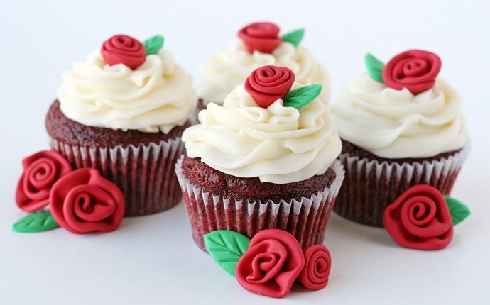 cheap gifts for women - cup cakes