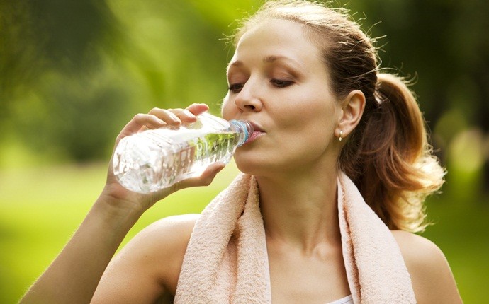 how to get rid of runny nose - drink water