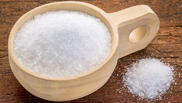how to treat sprained ankle - epsom salt and water