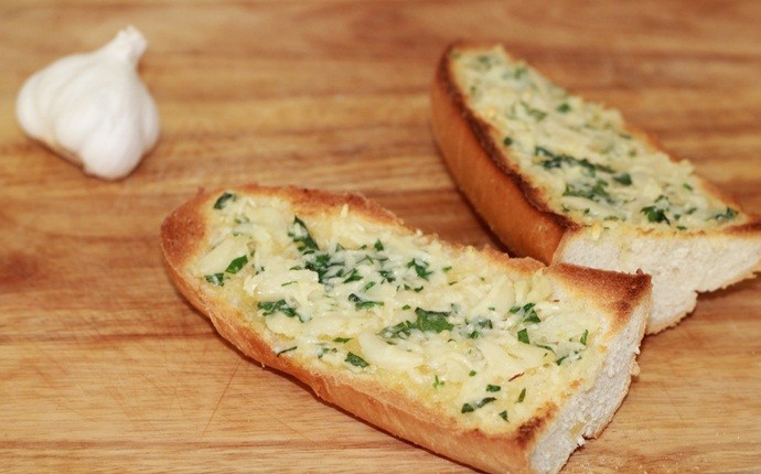 garlic for sinus infection - garlic in bread spread