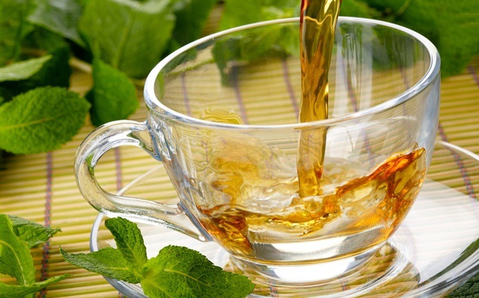 how to get rid of water retention - herbal tea