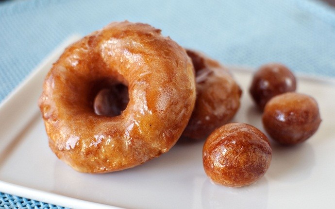 easy brunch ideas - homemade donuts