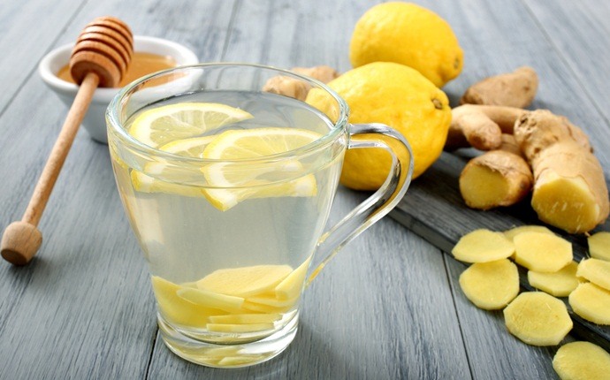 lemon for dark circles - lemon juice with honey