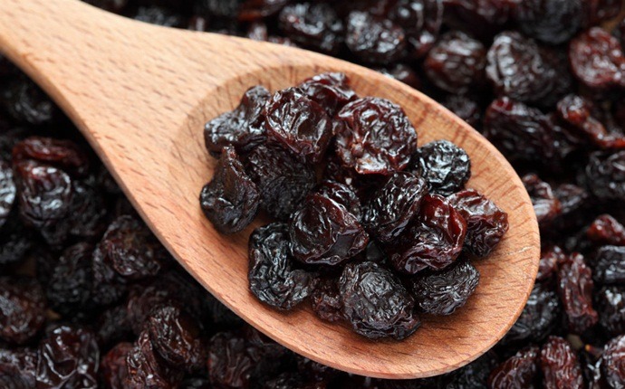 raisins for constipation - method 1 (raisins)