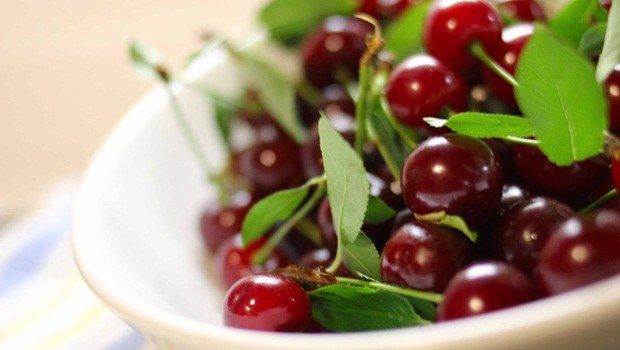 foods to reduce belly fat - tart cherry