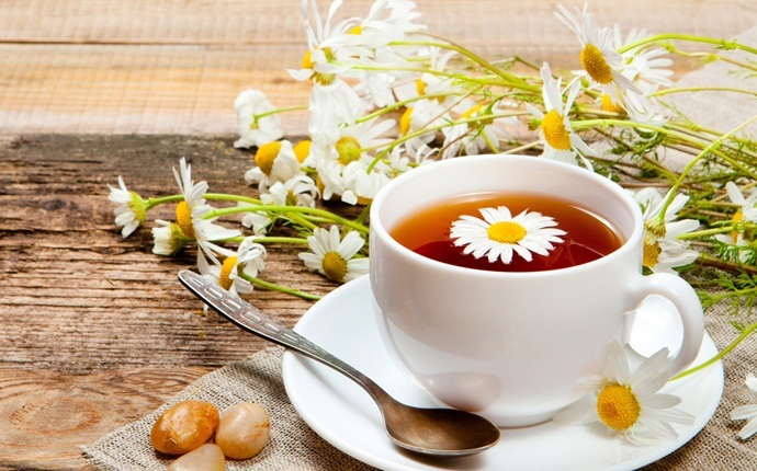 home remedies for burping - chamomile teabag and water