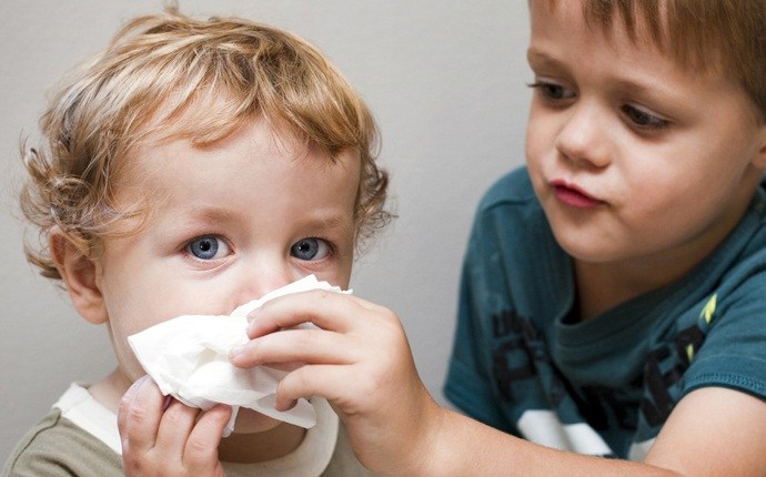 how to treat cough - help the toddler cough out