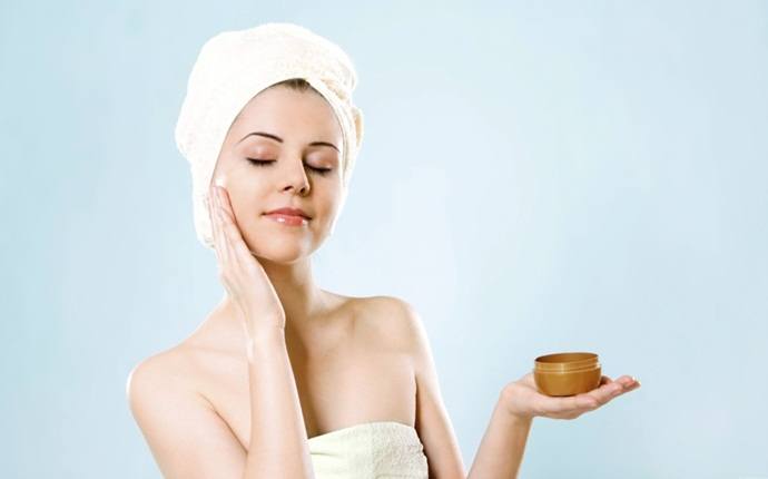 moisturizers for sensitive skin - murad skin perfecting lotion