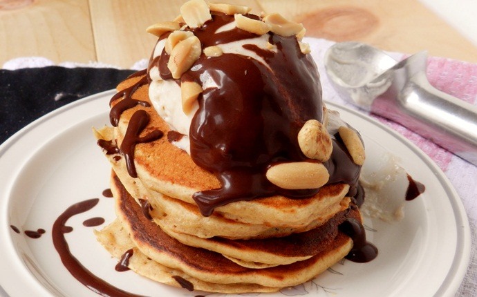 healthy pancake recipes - pleasin' peanut pancakes