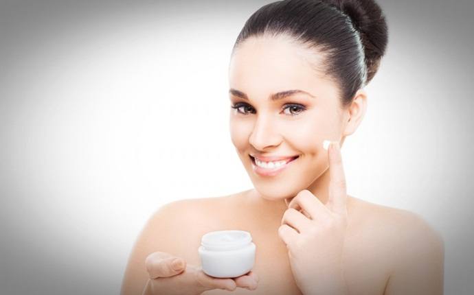 moisturizers for sensitive skin - sakura botanical sensitive moisturizer