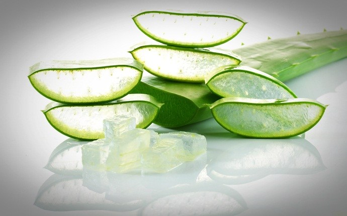 tea tree oil for acne - tea tree oil and aloe vera gel