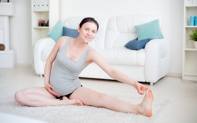 abdominal exercises during pregnancy - the standing bicycle