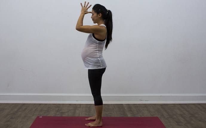 abdominal exercises during pregnancy - the standing crunch