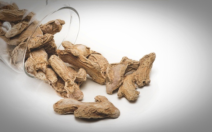 turmeric for arthritis - turmeric, fenugreek powder, and dried ginger root