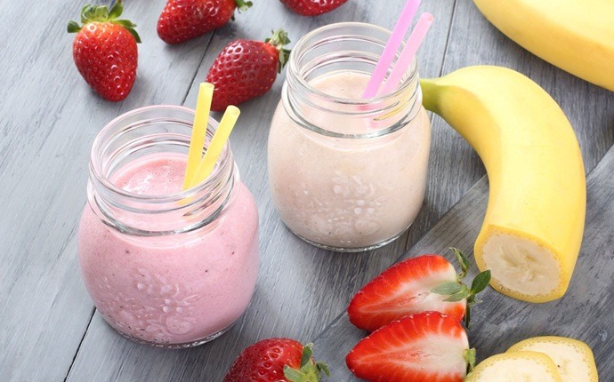 smoothie recipes for kids - banana-berry boost