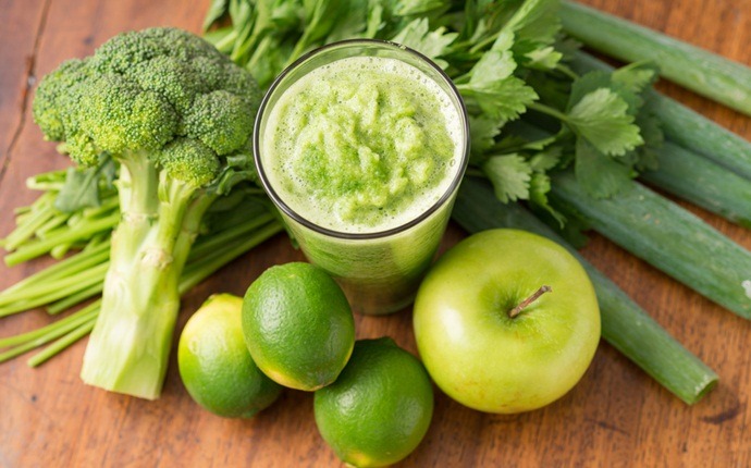 smoothie recipes for kids - broccoli and greens smoothie