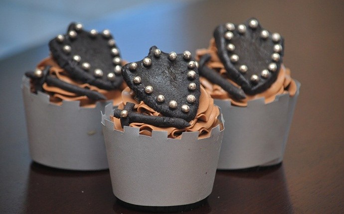 healthy snacks for teens - chocolate orange ooze cupcakes