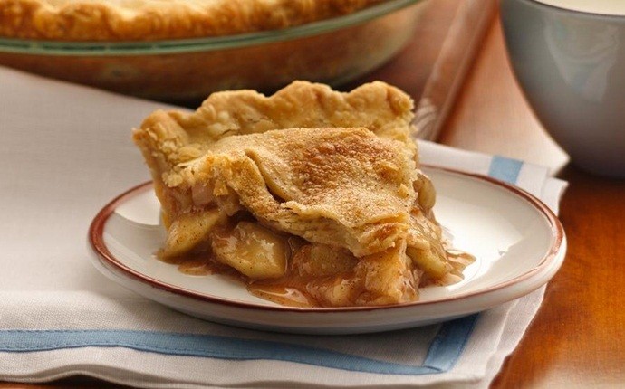 healthy apple recipes - classic apple pie