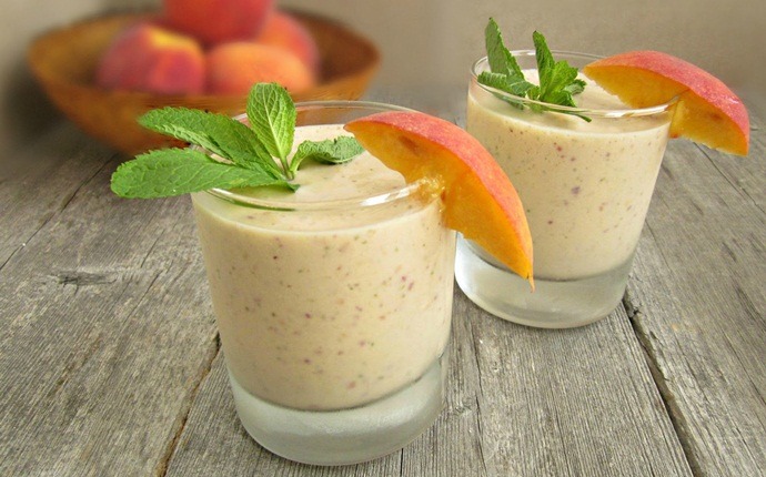 smoothie recipes for kids - peachy banana smoothie
