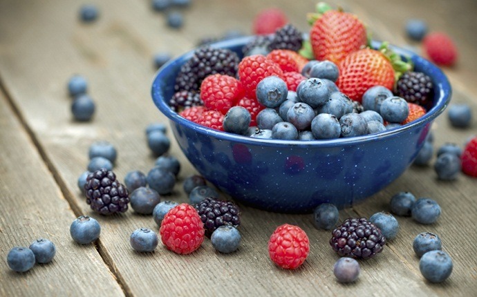 liver cleansing diet - berries