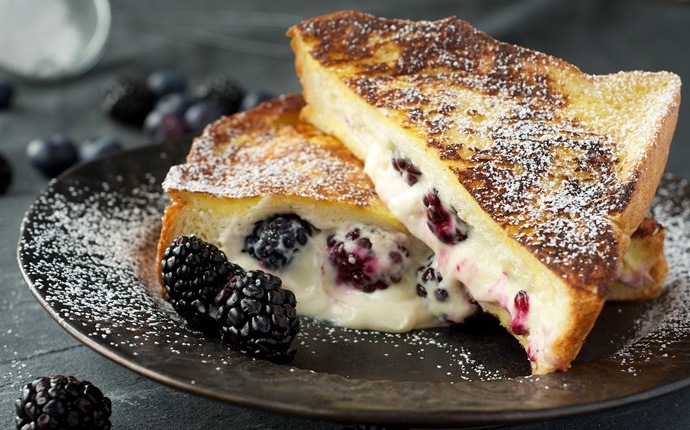 breakfast ideas for teens - blackberries with cream stuffed french toast