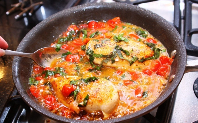 fresh tomato recipes - chicken, basil and tomatoes