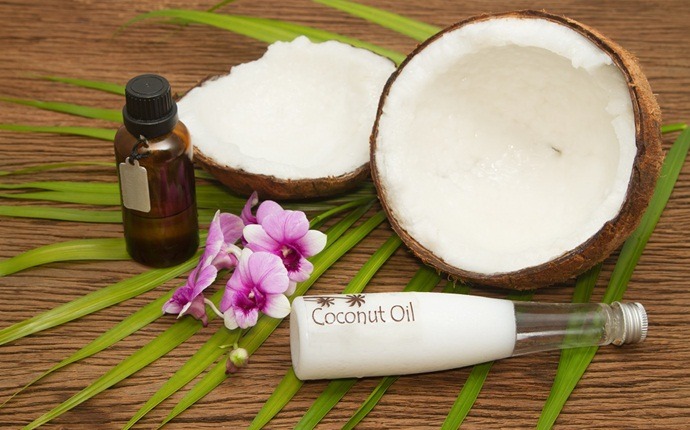 how to get rid of dandruff - coconut oil